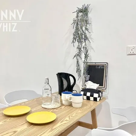Family Suites Netizen Balcony Near Mrt #23 Cheras Bagian luar foto